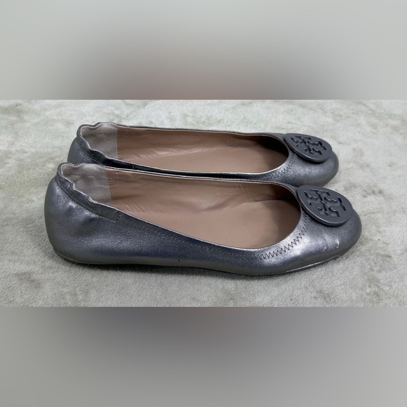 Tory Burch silver reva ballet flats with silver buckle size 8 - Picture 3 of 8